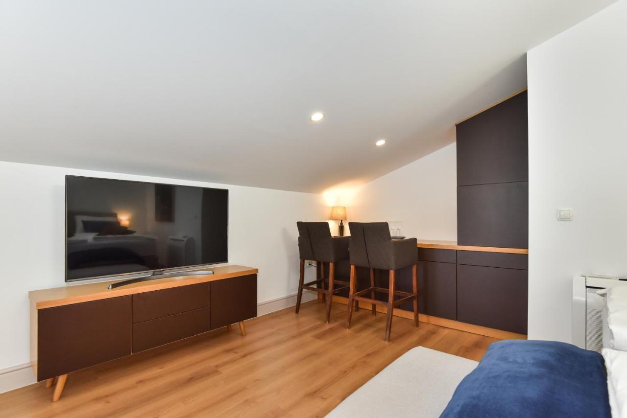 Novem Apartment ซาดาร์ ภายนอก รูปภาพ